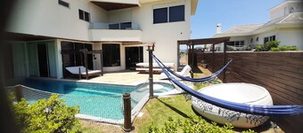 Beautiful house in Campeche for up to 16 people, heated pool and spa.
