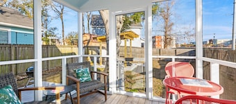 Hot Tub Haven! | Boho Bliss | Near Great Dining