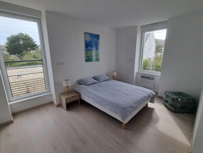 4 Schlafzimmer, kostenloses WLAN, Bettwäsche