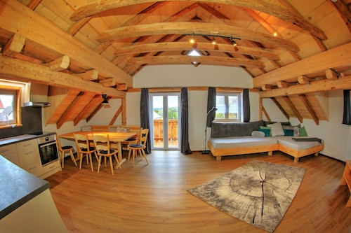 Beim urigen Mattes - Wohnung "Eva" . Schöne offene Dachwohnung. Allgäu. 