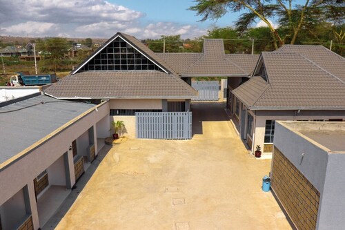 Super brand new Facility with excellent service!