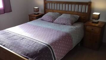 3 chambres, fer et planche Ă repasser, lit parapluie, Wi-Fi gratuit