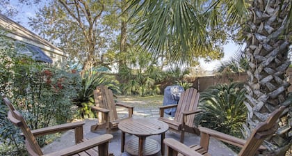 Downtown Biloxi home walkable to the Beach and Casinos!