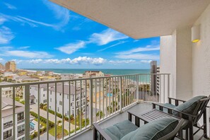Property grounds - Mainsail 384 - Beachfront, Top-Floor, Corner Unit, Pool, Tennis, Beach Service! (Miramar Beach)