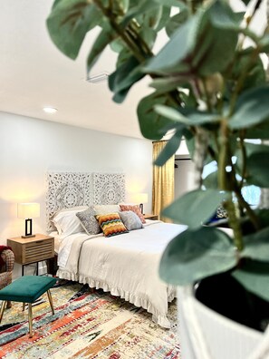 3 bedrooms, desk, free WiFi, bed sheets