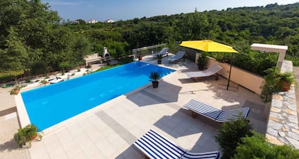 Holiday apartment with two bedrooms and pool