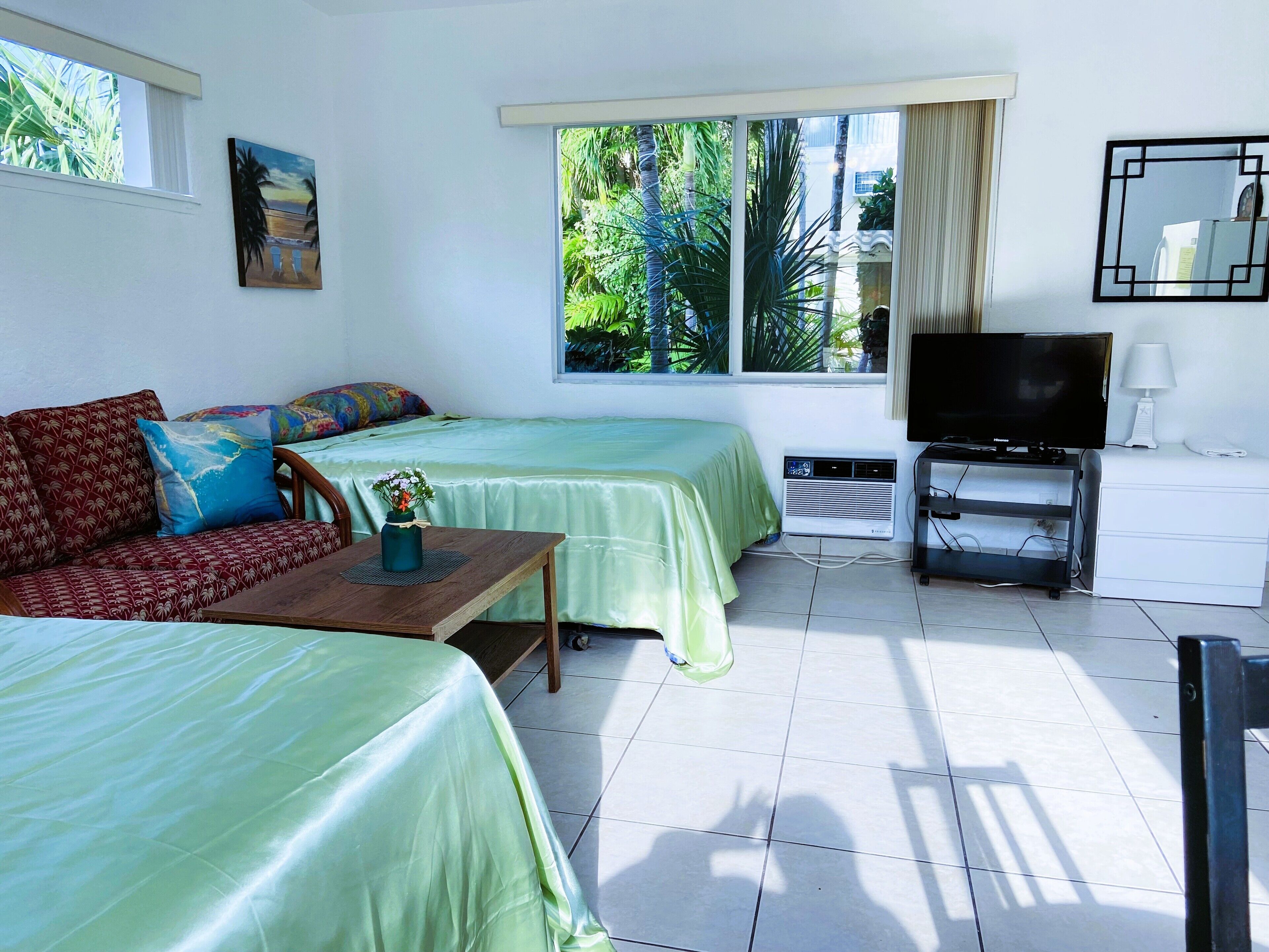 Ferros/tábuas de passar roupa, Wi-Fi de cortesia, roupa de cama