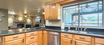 Spectacular! 4bdr-Single-Story Home Private Pool!