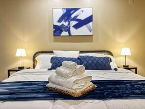 4 habitaciones, escritorio, tabla de planchar con plancha y wifi 