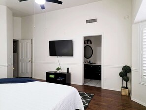 3 chambres, fer et planche à repasser, lit de bébé portatif, Wi-Fi