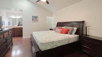 3 habitaciones, tabla de planchar con plancha y wifi