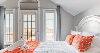 Luxury Villa - Mississauga Square One