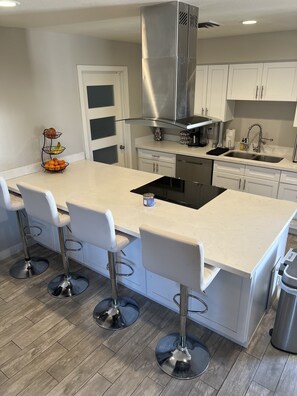 Imagen sin descripción, 4 de 31, botón