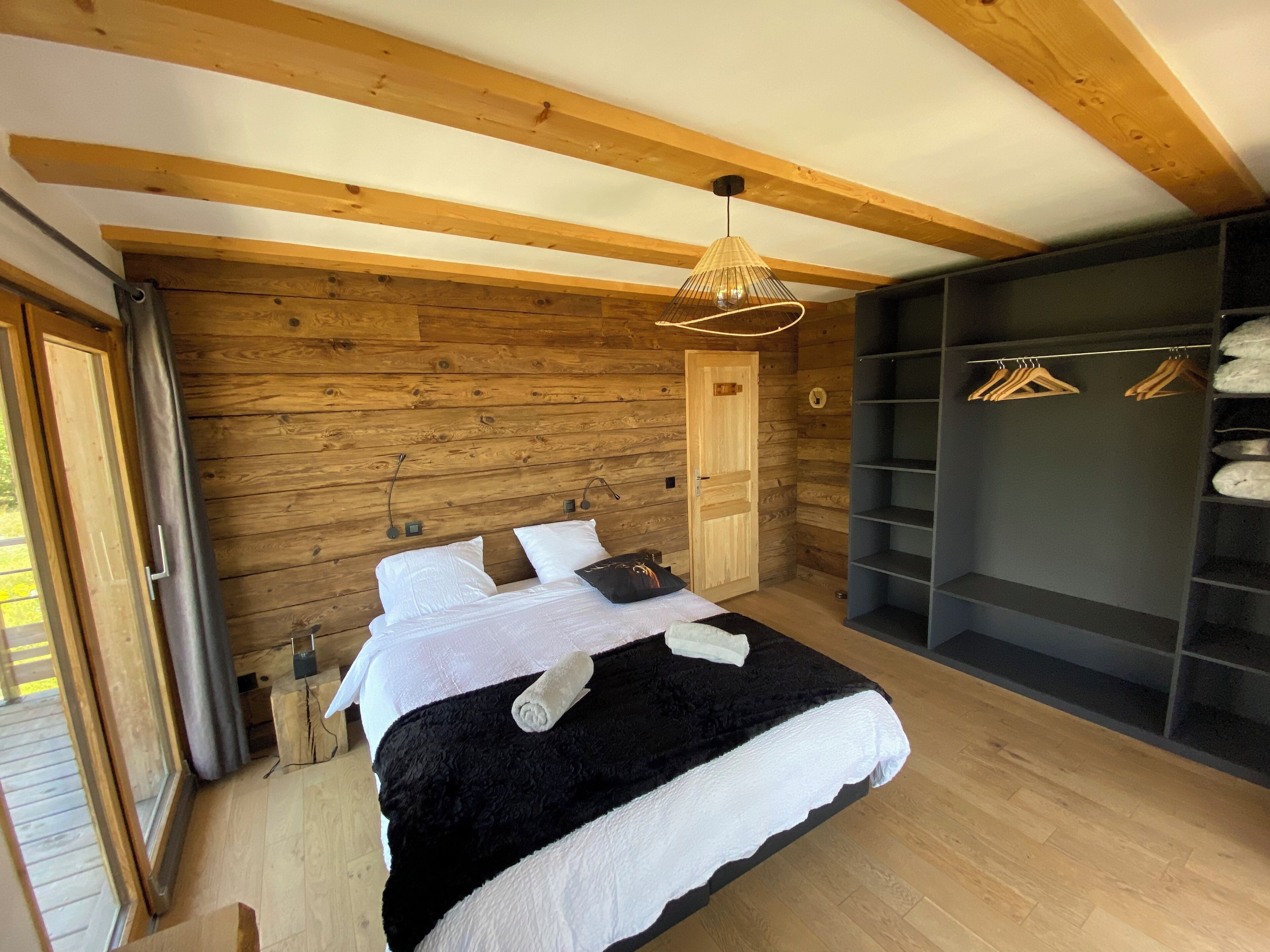 5 habitaciones y sistema de insonorización 