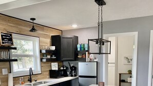 茶具/咖啡用具、冰箱、微波炉、烤箱