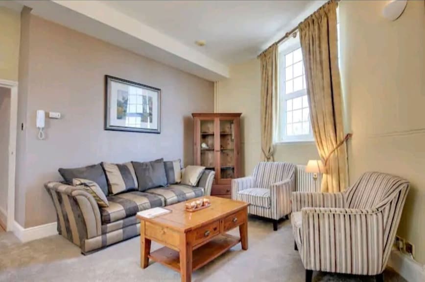 Unique Carnegie Library Apartment - Rotherham