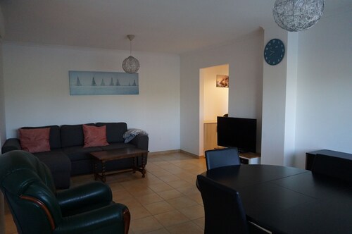 Quiet F4 apartment 5 minutes from Olhão town center, Algarve 