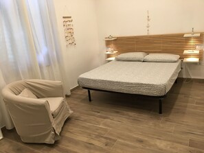 Bügeleisen/Bügelbrett, WLAN, Bettwäsche