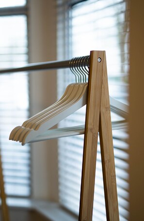 Interior - Contractor DIGS in Nuneaton (Nuneaton)