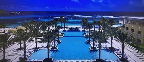 حمّام سباحة خارجي، حمّام سباحة مُدفَّأ