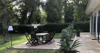 Villa proche commerces dans parc arboré, 3km de la plage classée 3*