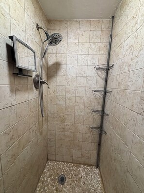 Hårtørrer, håndklæder, Sæbe, Shampoo