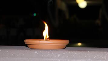 Ropa de cama hipoalergénica, escritorio y wifi gratis