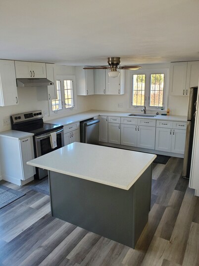 Newly Renovated Guest House Located on Private Compound