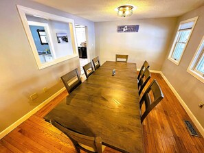 Dining - Spacious Country Home Freeport, Only 5 min to LL Bean! (Freeport)