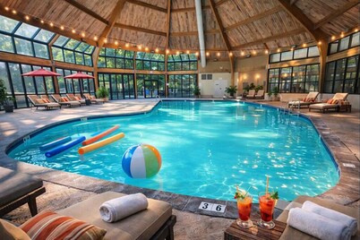 Spacious 3BR Townhouse: Near Camelback, Aquatopia, Kalahari & Great Wolf Fun