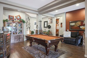 Spielezimmer