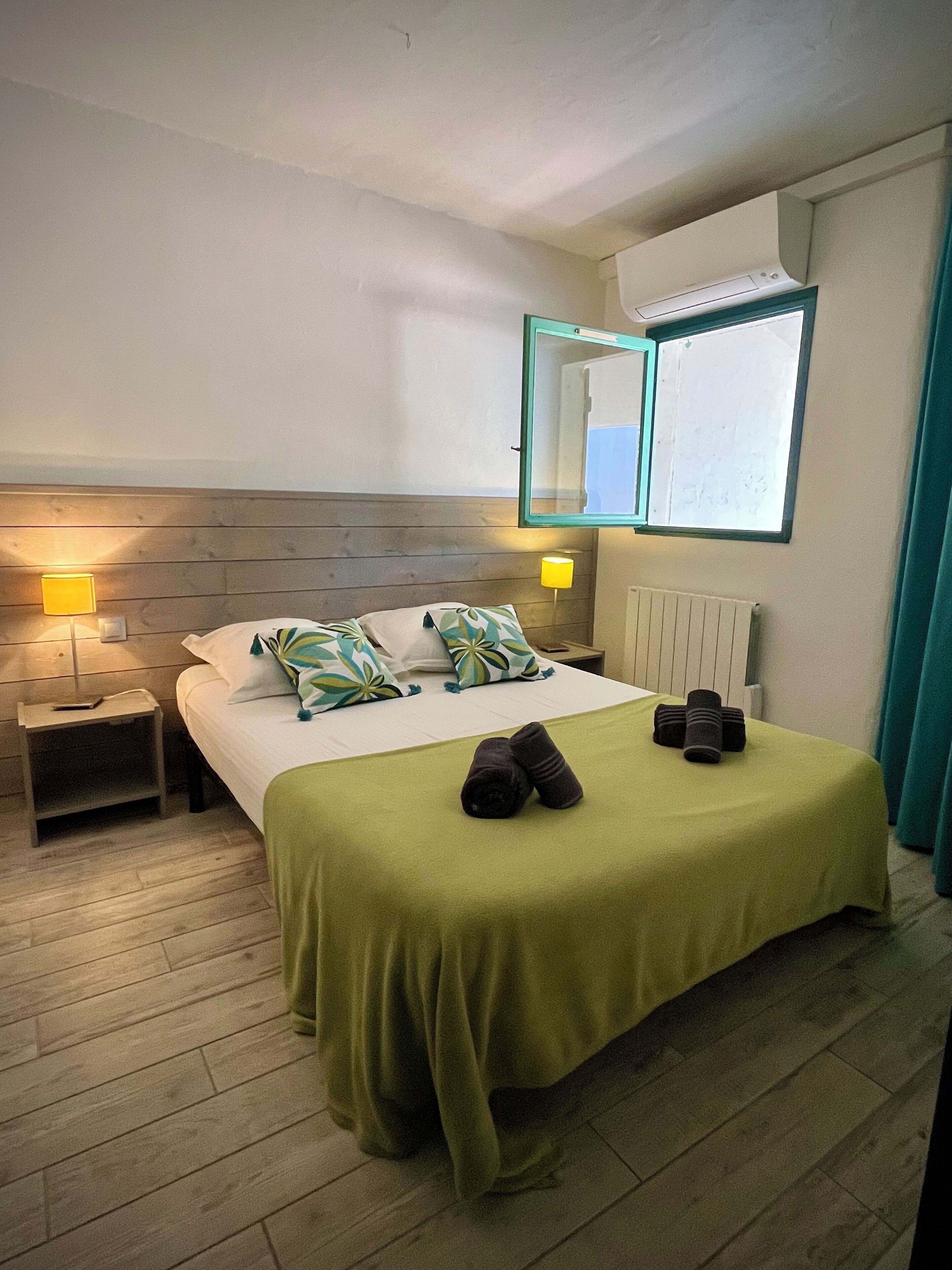 La chambre parentale, lit de 160