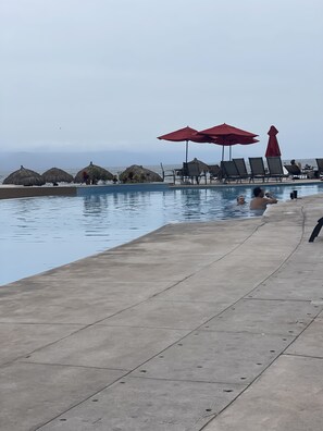 Outdoor pool - GRAND VENETIAN, OCEAN FRONT CONDO (PUERTO VALLARTA)