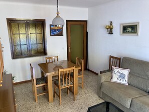 Una televisión