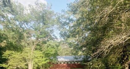 Cozy Cottage steps from the Pristine Chain O’ Lakes Waupaca