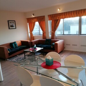 Apartment, 1 King Bed | Interior
