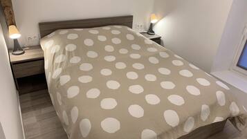 1 slaapkamer, reisbedje, gratis wifi, beddengoed