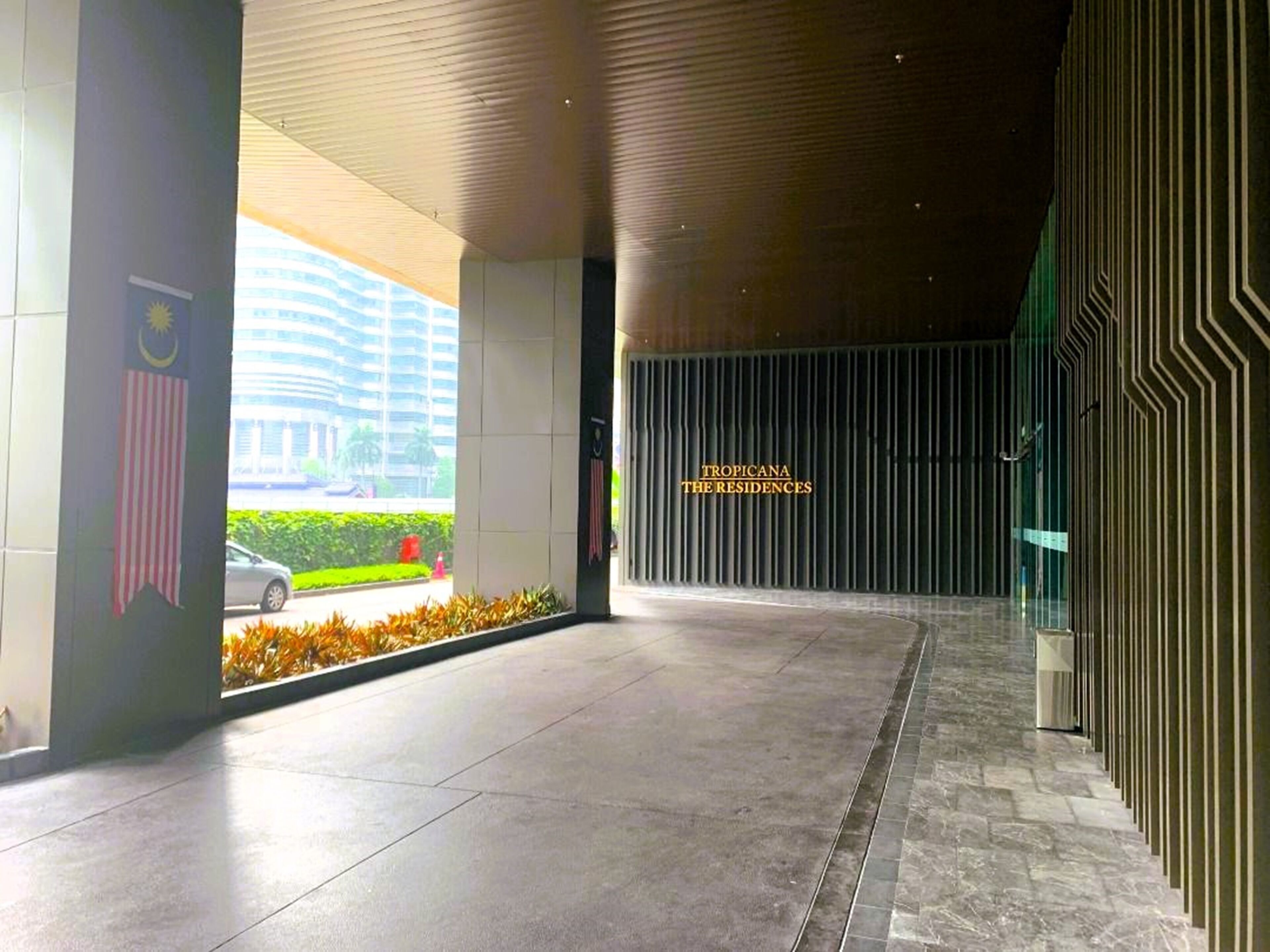 المنشأة من الخارج