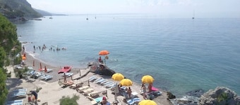 House by the sea 5