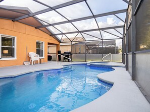 Piscine extérieure, piscine chauffée