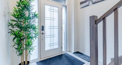 Warm & Stylish Winter Getaway | Luxury 4BR Home | Spotless | 100% Private