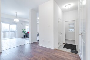 Interior - Warm & Stylish Winter Getaway | Luxury 4BR Home | Spotless | 100% Private  (Brant)