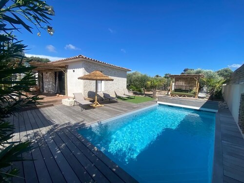 Charming villa with pool in Bonifacio