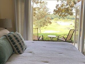 3 bedrooms, iron/ironing board, free WiFi, bed sheets - Minutes from Disney and in an exclusive resort (Kissimmee)