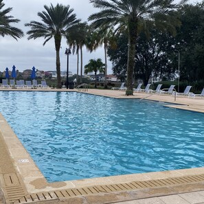 Outdoor pool, a heated pool - Minutes from Disney and in an exclusive resort (Kissimmee)