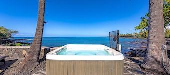 Kona Spectacular Ocean Front 5BR, 4BA Pool,Spa,AC