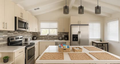 MTN VIEWS 2022 remodeled BBQ EN Suite Hiking