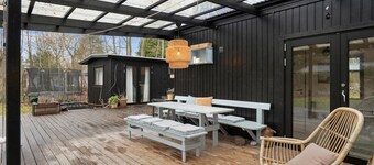 Gorgeous home in Strøby with kitchen