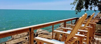 Sunrise Retreat - Lakefront Cottage w/ Hot Tub