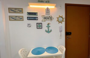 Apartment | Dining